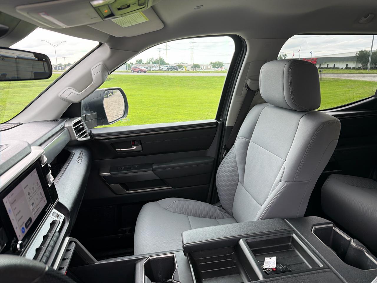 Toyota Tundra 4WD CrewMax 145.7" 4.7L SR5 (Natl) 2023