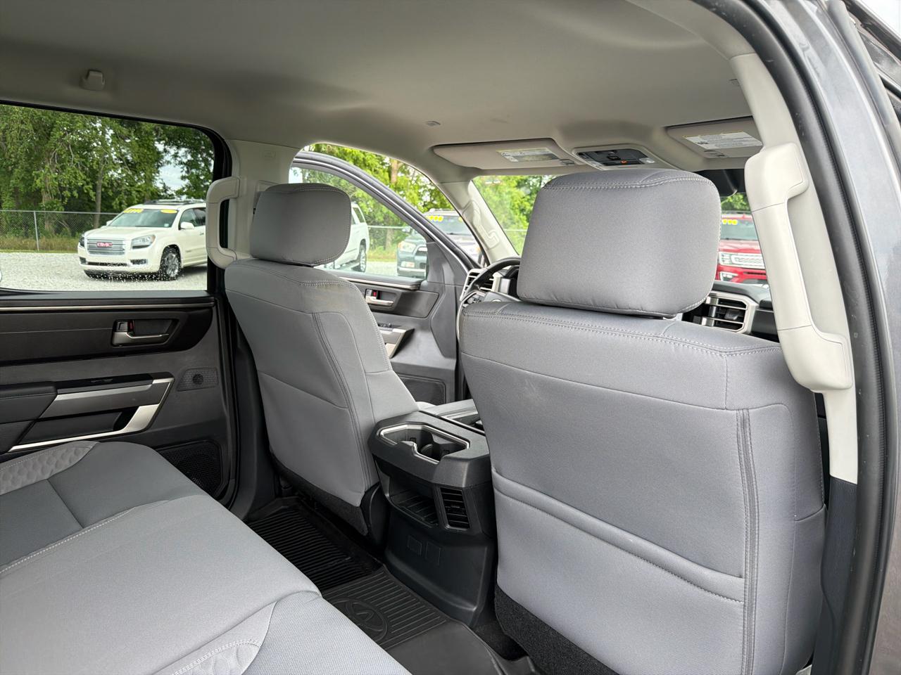 Toyota Tundra 4WD CrewMax 145.7" 4.7L SR5 (Natl) 2023