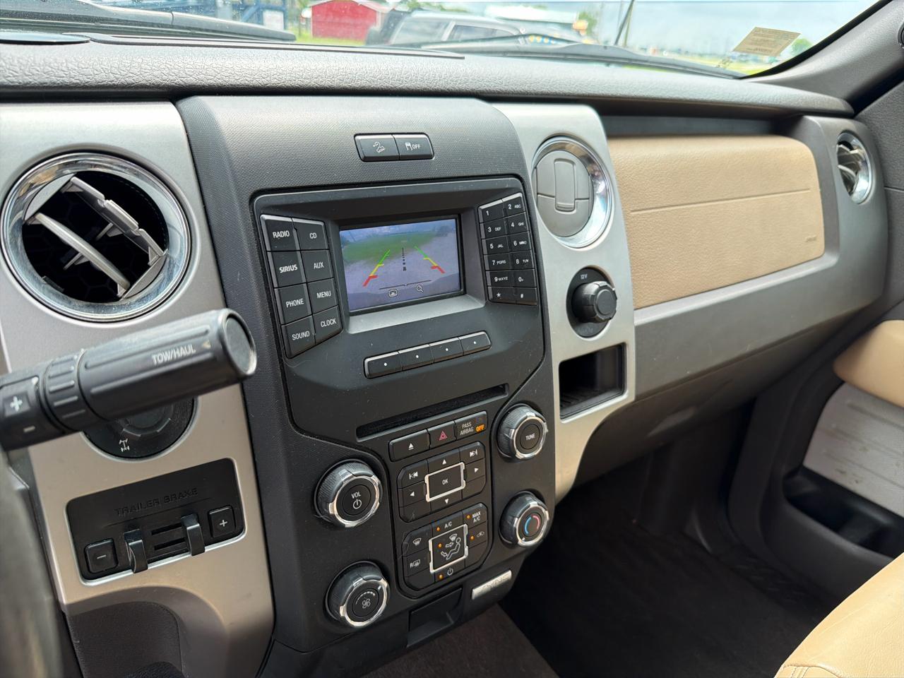 Ford F-150 4WD SuperCrew 145" XLT 2014
