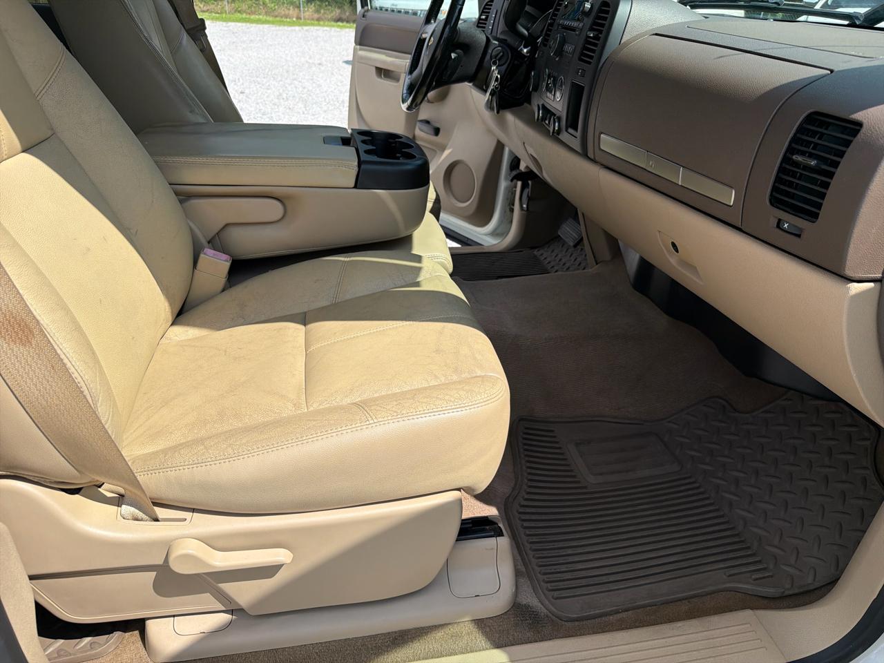 Chevrolet Silverado 1500 1LT Crew Cab 4WD 2013
