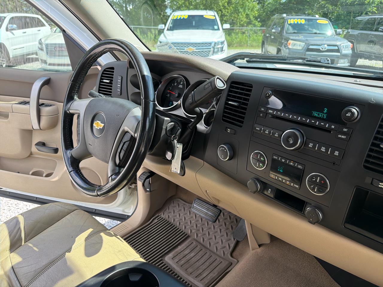 Chevrolet Silverado 1500 1LT Crew Cab 4WD 2013