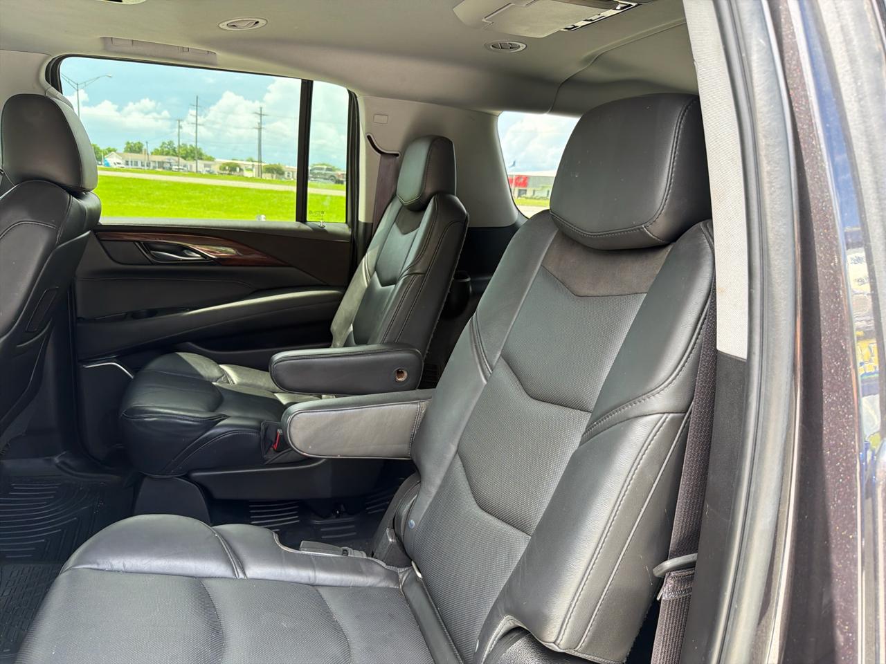 Cadillac Escalade ESV 2WD Premium 2015