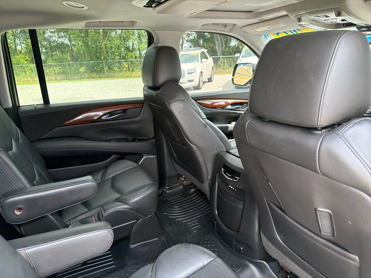 Cadillac Escalade ESV 2WD Premium 2015