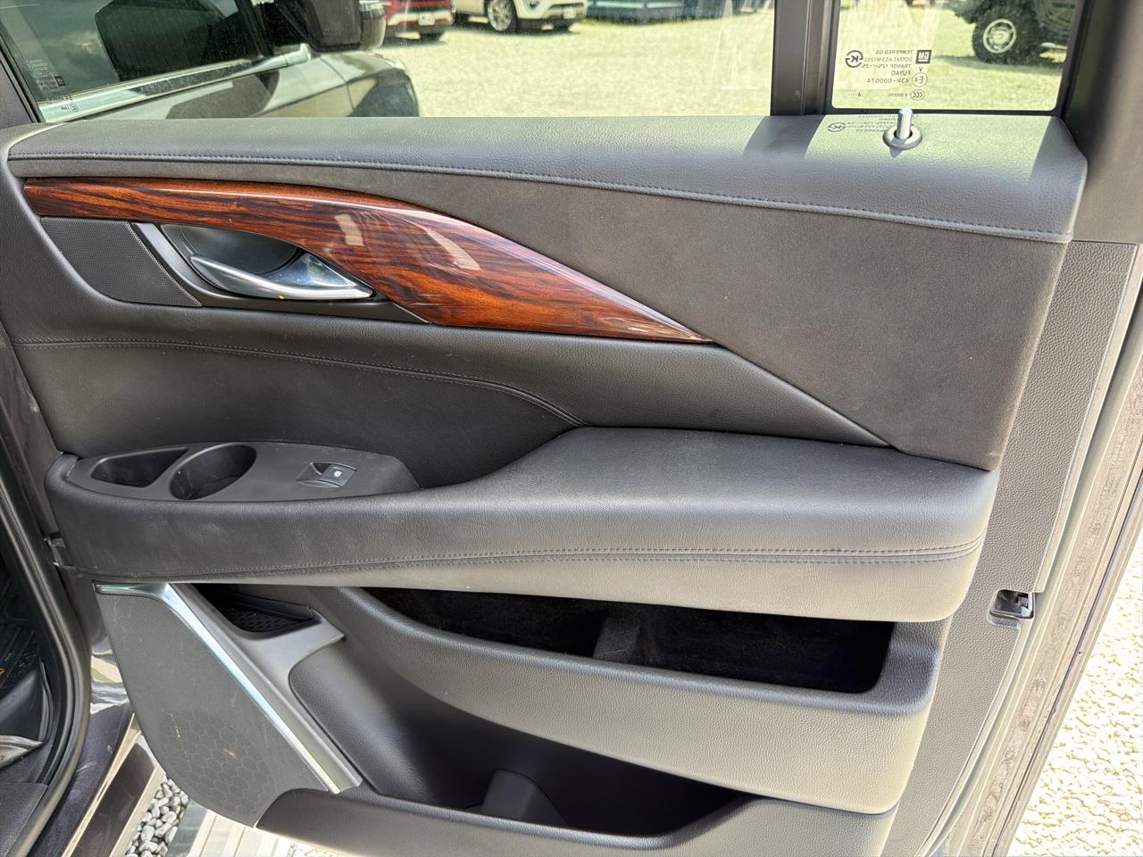 Cadillac Escalade ESV 2WD Premium 2015