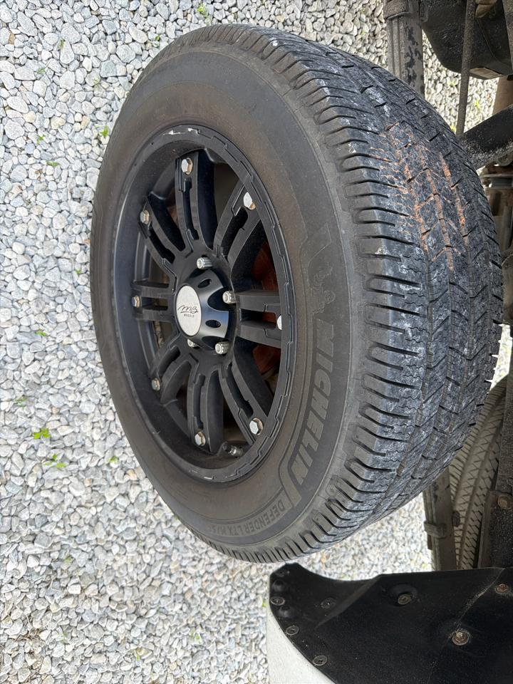 Toyota Tundra 4.6L V8 2WD 2012