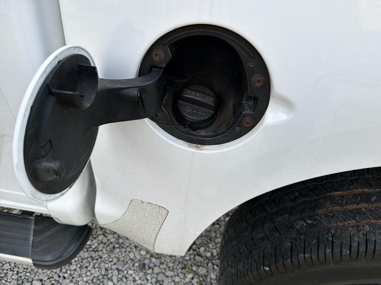 Toyota Tundra 4.6L V8 2WD 2012