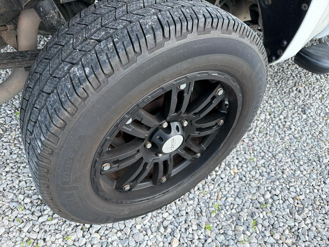 Toyota Tundra 4.6L V8 2WD 2012