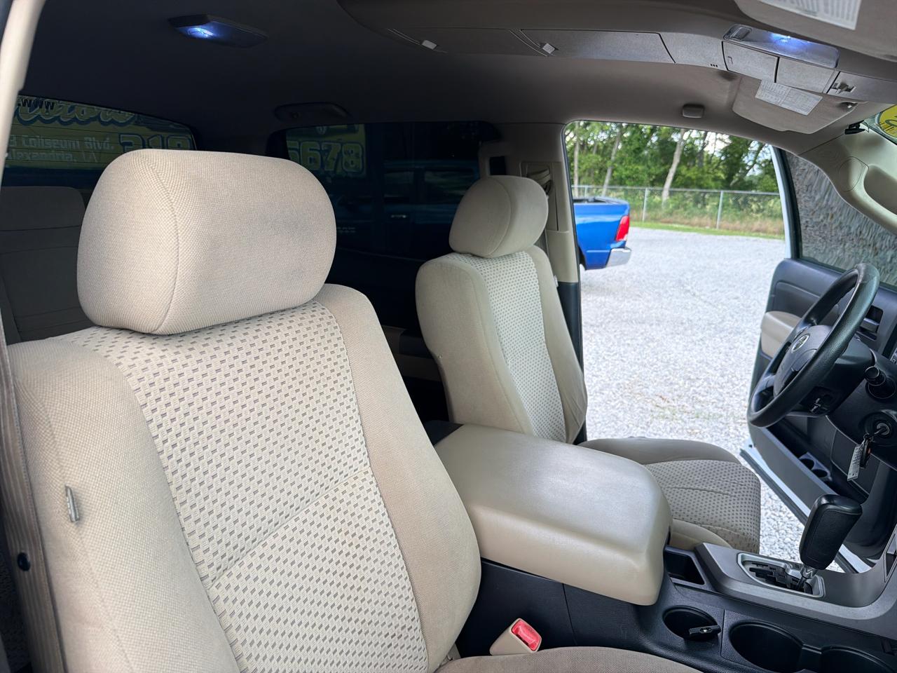 Toyota Tundra 4.6L V8 2WD 2012