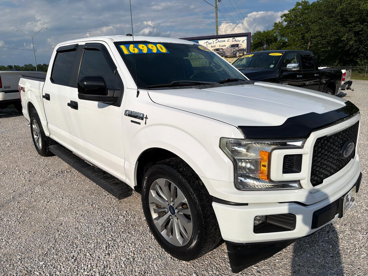 Ford F-150 2WD SuperCrew 145" STX 2018