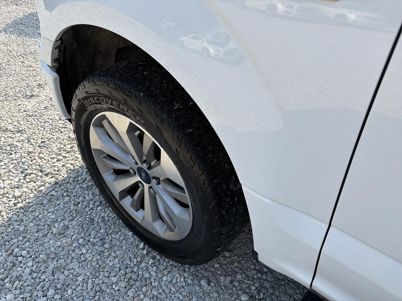 Ford F-150 2WD SuperCrew 145" STX 2018