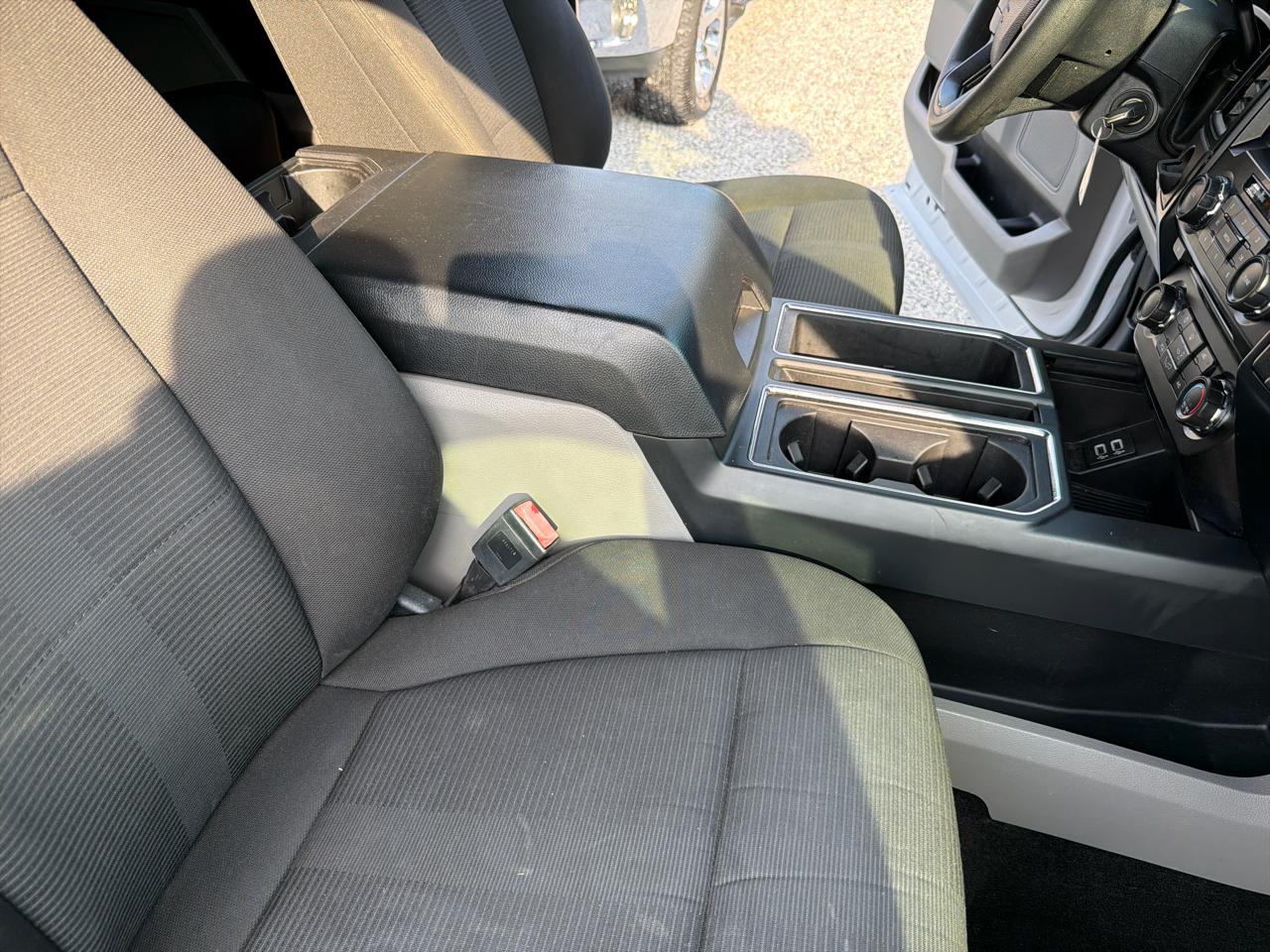 Ford F-150 2WD SuperCrew 145" STX 2018