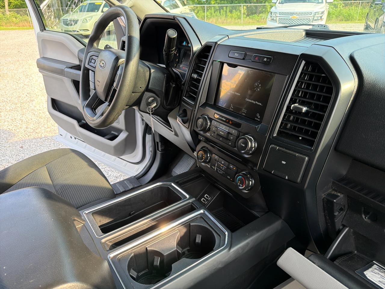 Ford F-150 2WD SuperCrew 145" STX 2018
