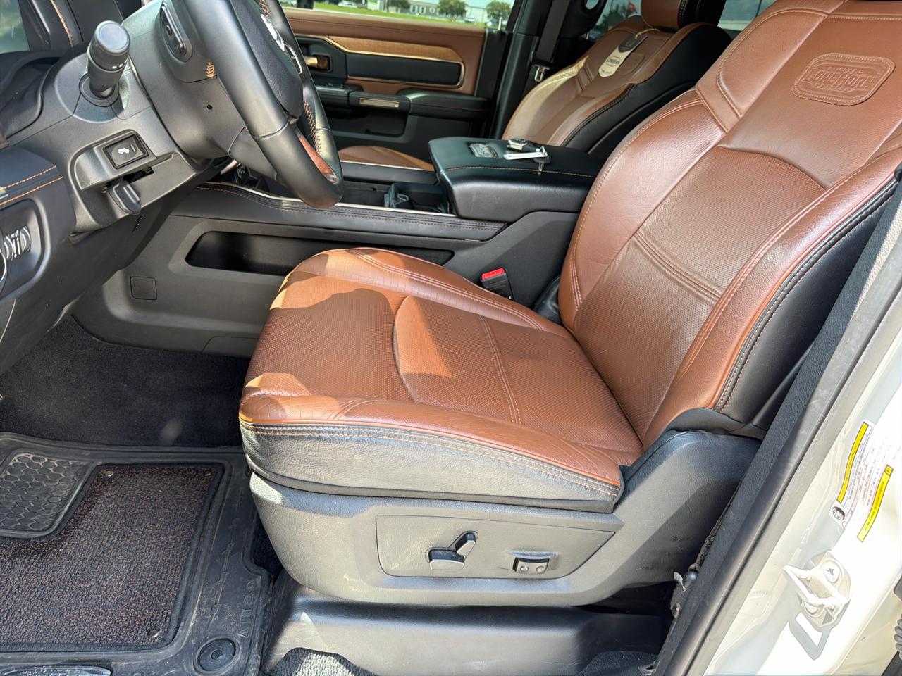 RAM 2500 Longhorn Mega Cab 4WD 2024