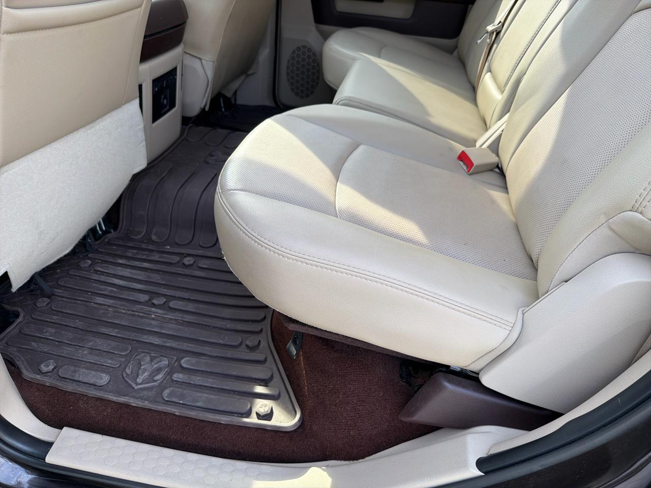RAM 1500 Laramie Crew Cab SWB 4WD 2017
