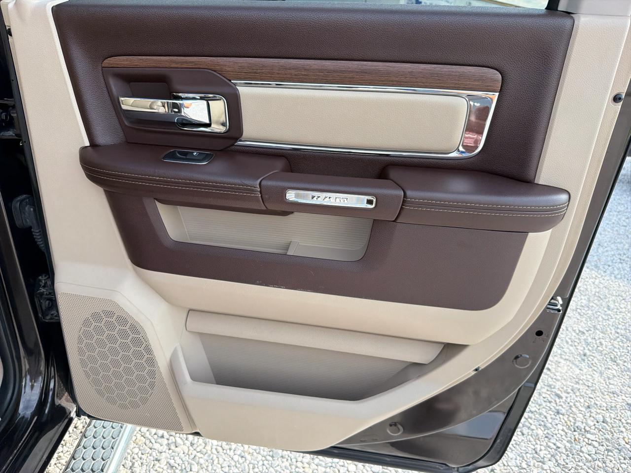 RAM 1500 Laramie Crew Cab SWB 4WD 2017