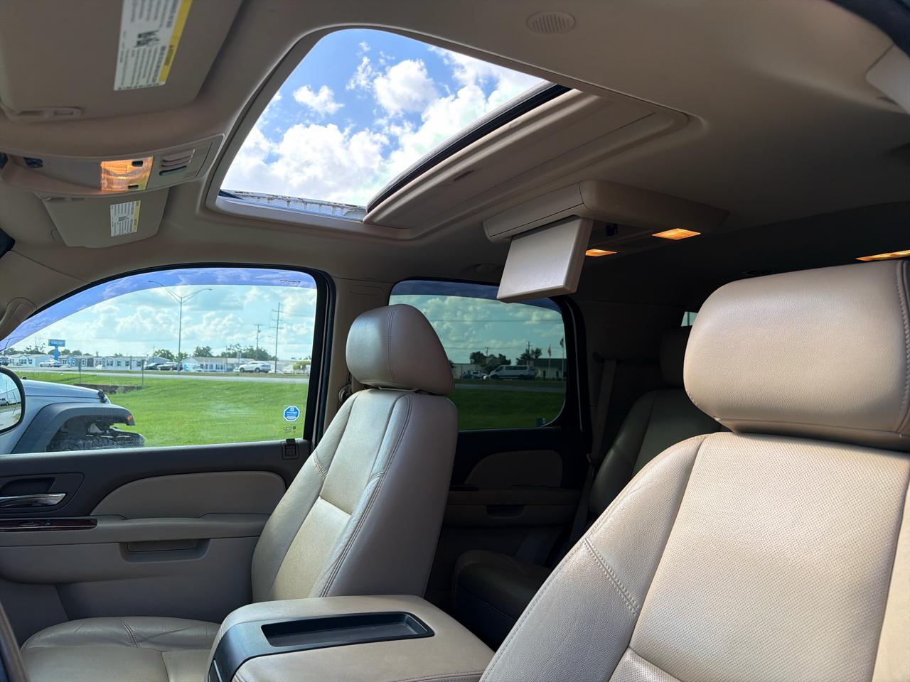 Chevrolet Tahoe LTZ 2WD 2012