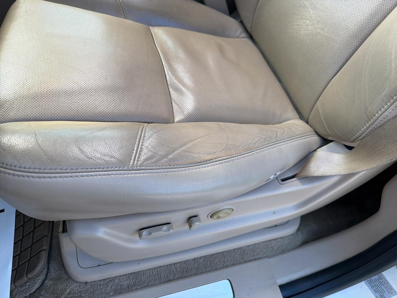 Chevrolet Tahoe LTZ 2WD 2012