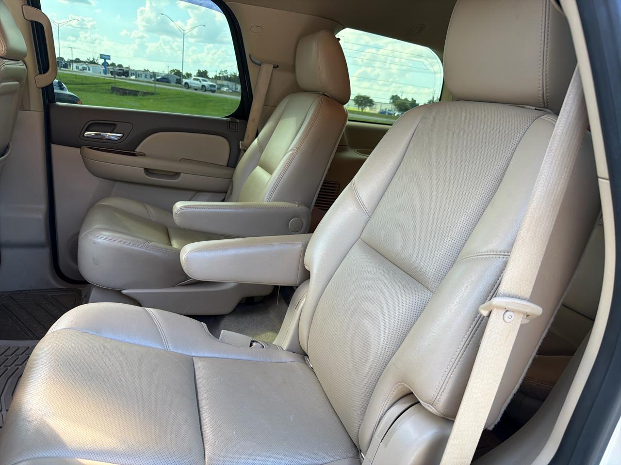 Chevrolet Tahoe LTZ 2WD 2012