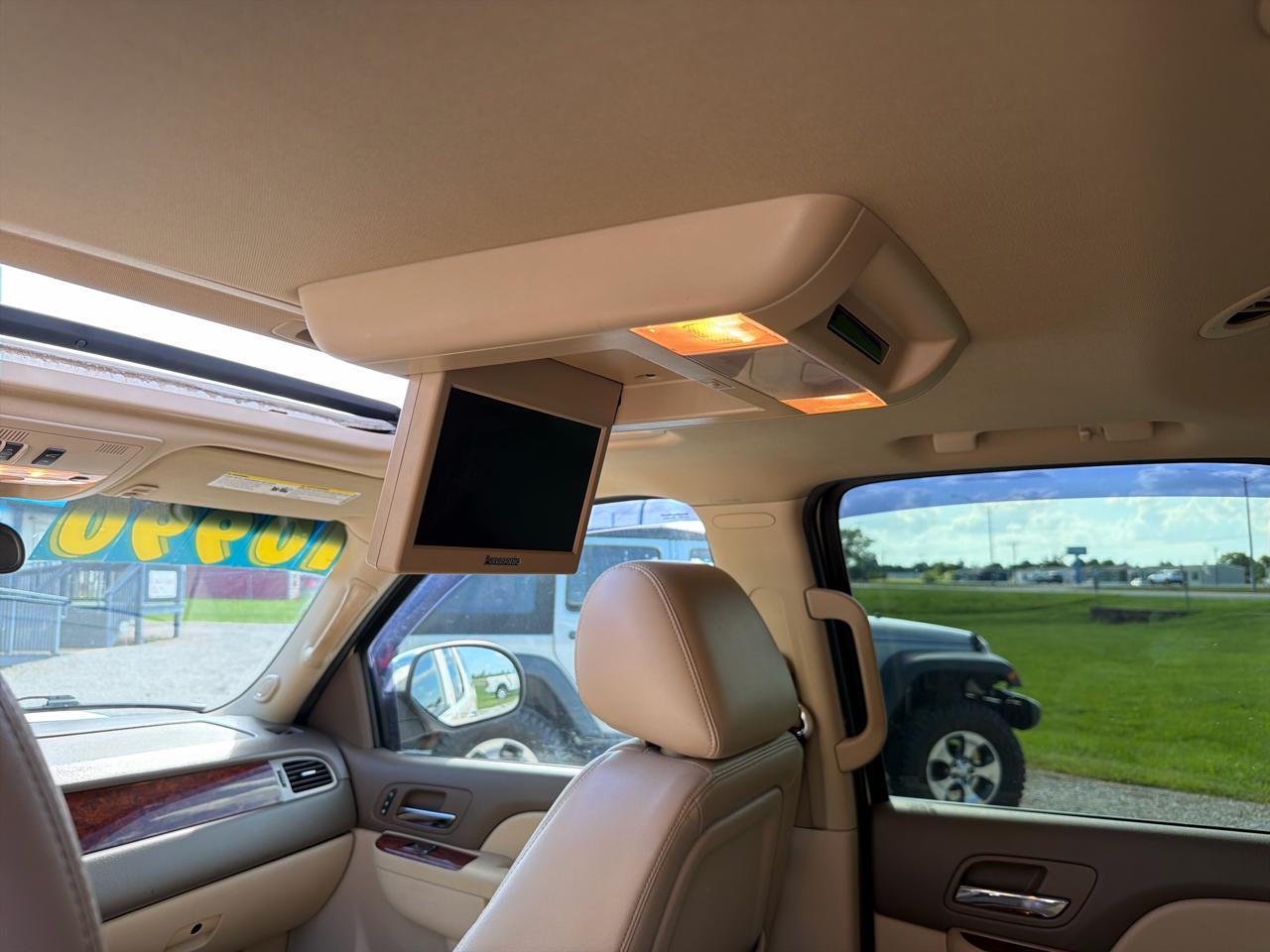 Chevrolet Tahoe LTZ 2WD 2012