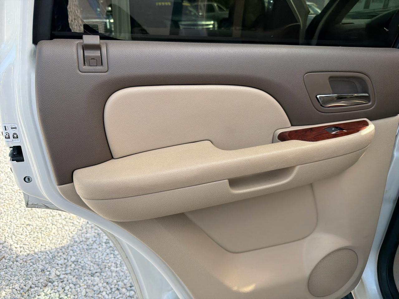 Chevrolet Tahoe LTZ 2WD 2012