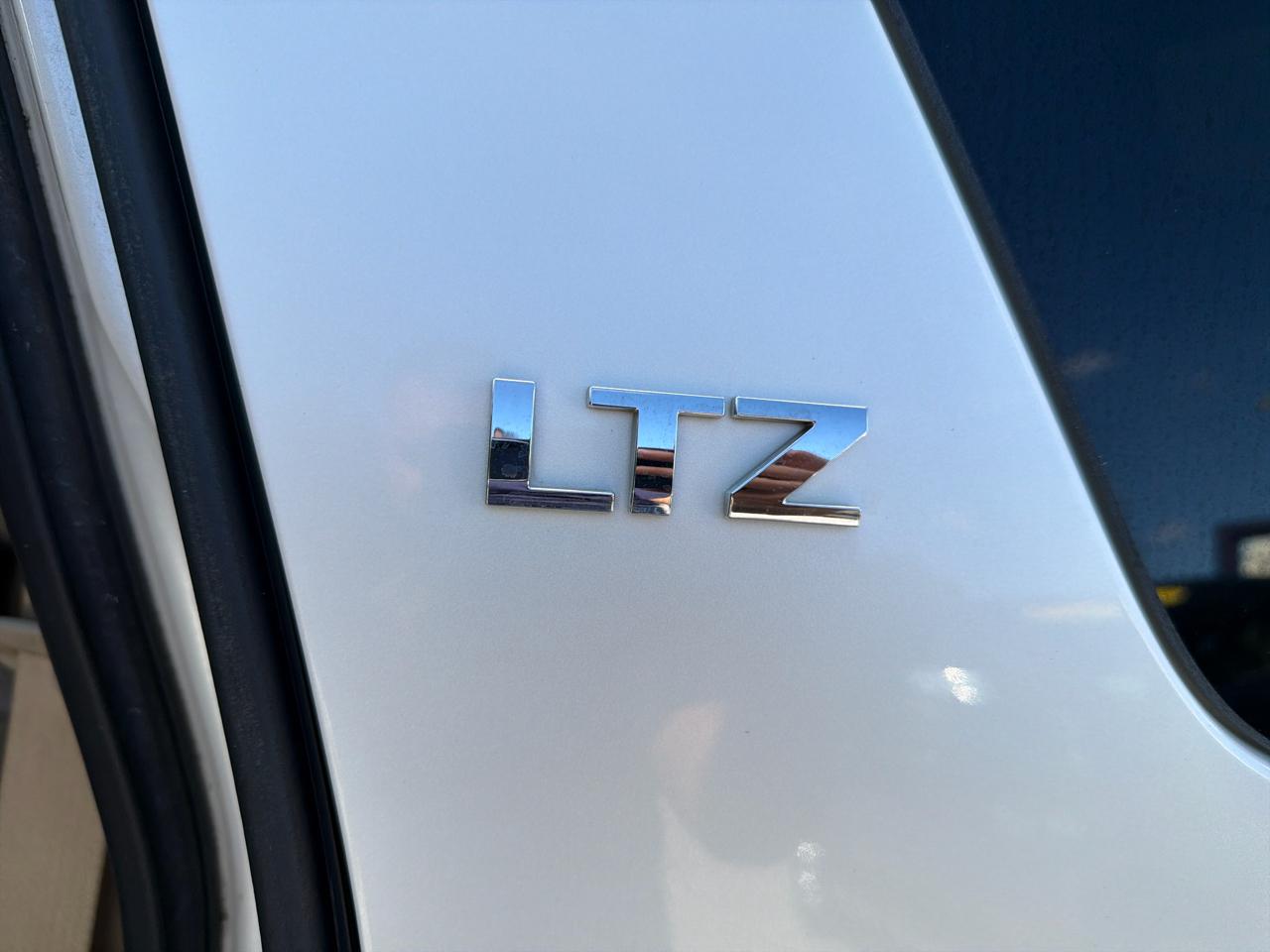 Chevrolet Tahoe LTZ 2WD 2012