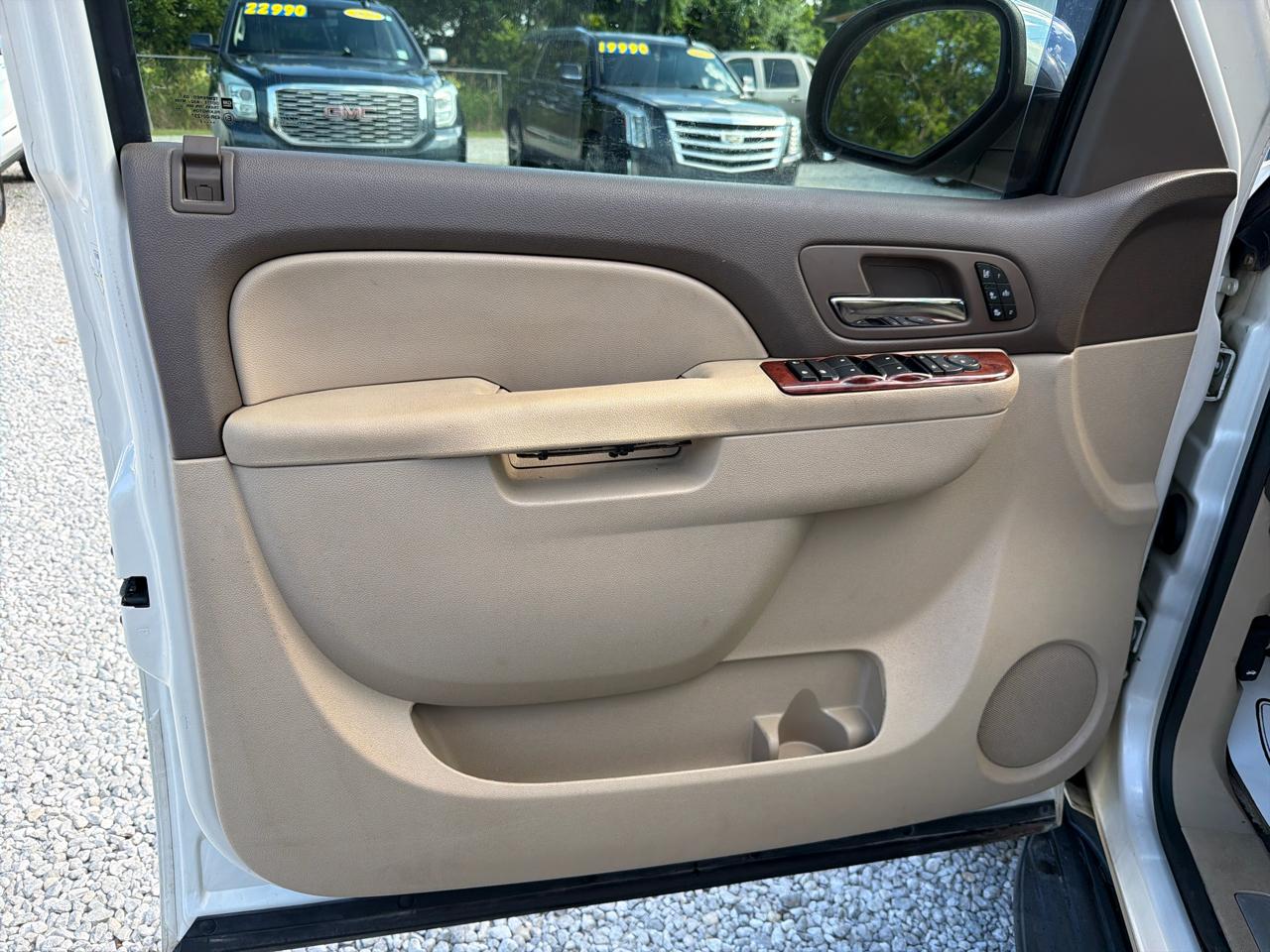 Chevrolet Tahoe LTZ 2WD 2012