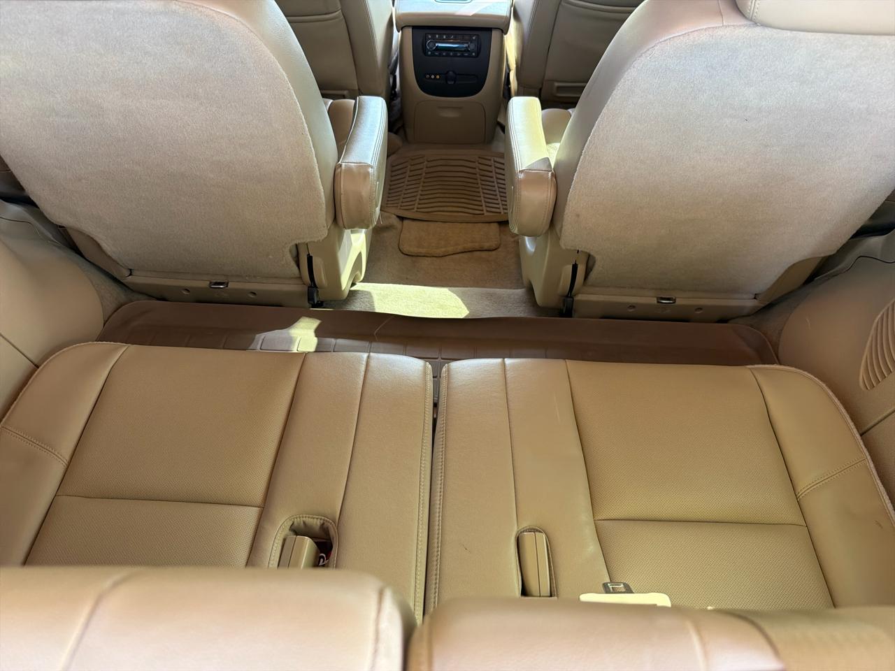 Chevrolet Tahoe LTZ 2WD 2012