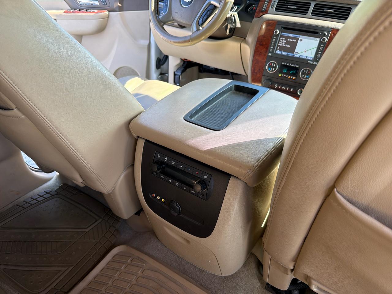 Chevrolet Tahoe LTZ 2WD 2012