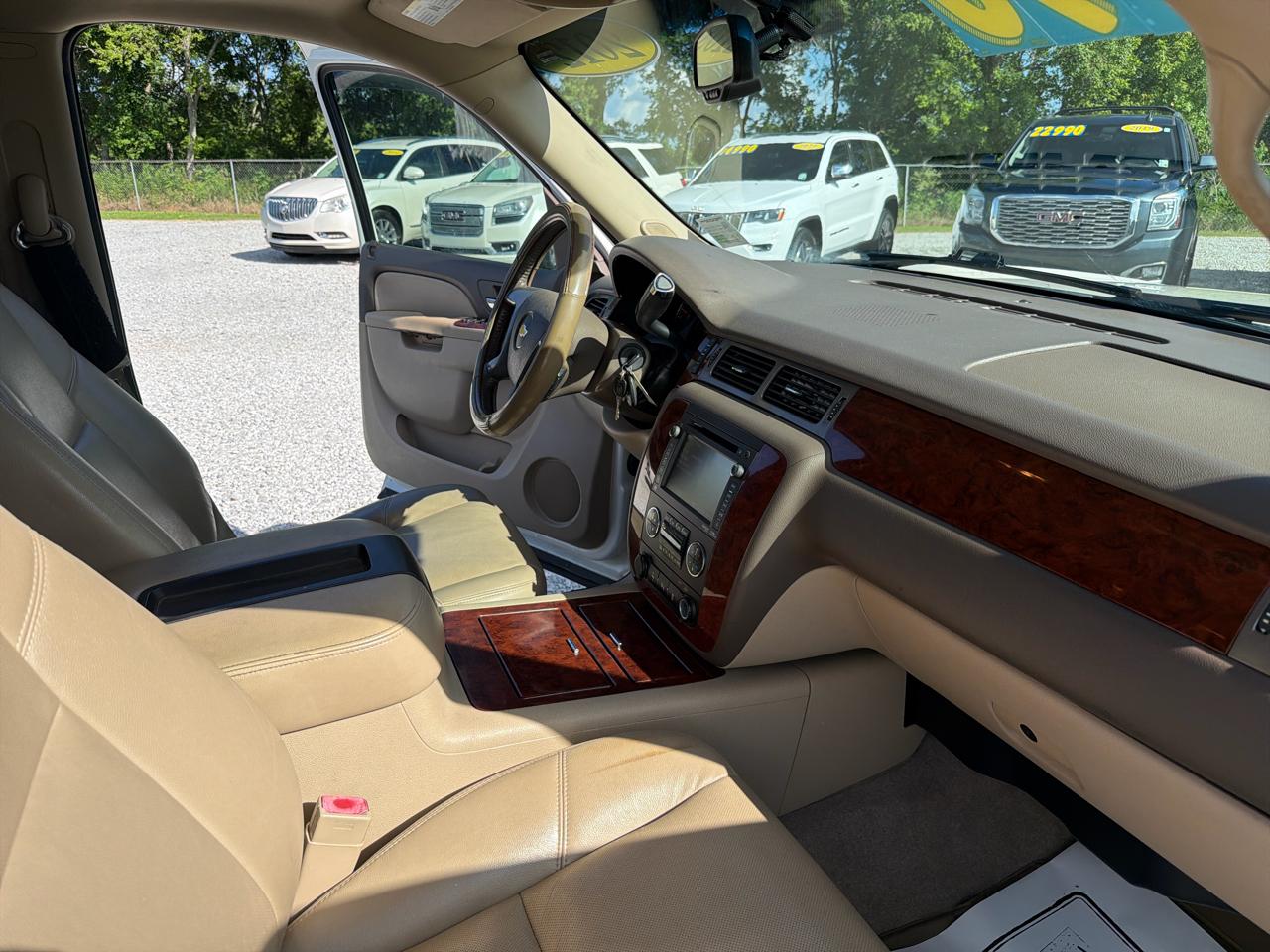 Chevrolet Tahoe LTZ 2WD 2012