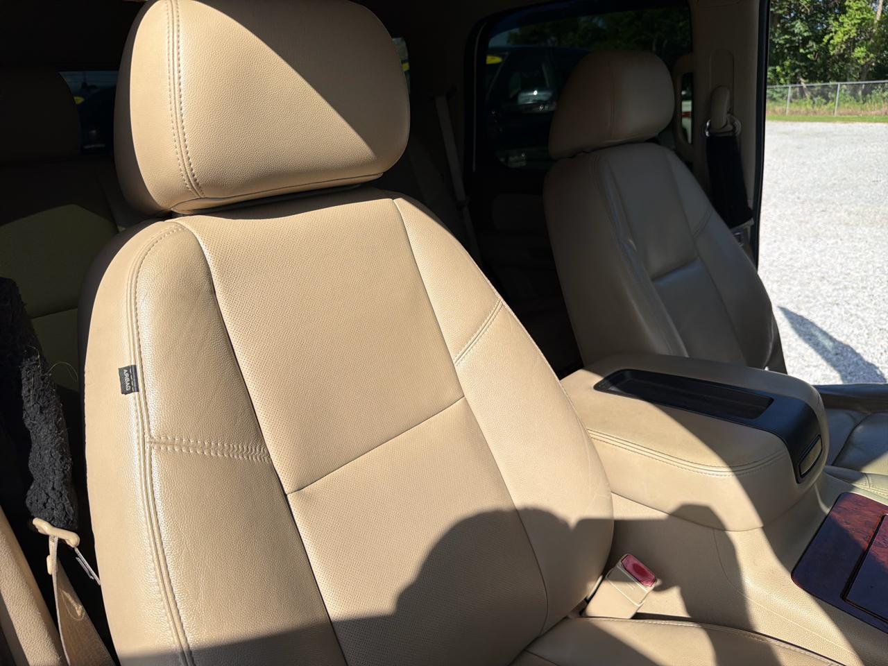 Chevrolet Tahoe LTZ 2WD 2012