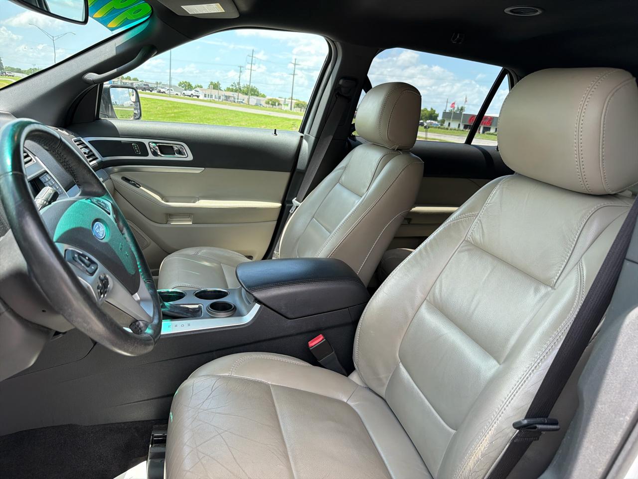 Ford Explorer 2WD 4dr V6 XLT 2012