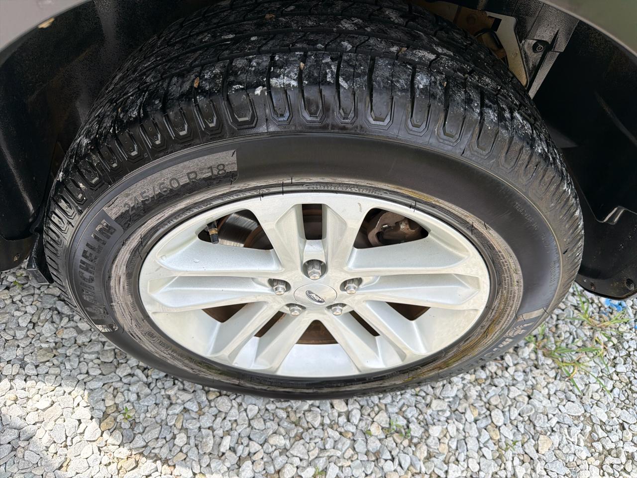 Ford Explorer 2WD 4dr V6 XLT 2012