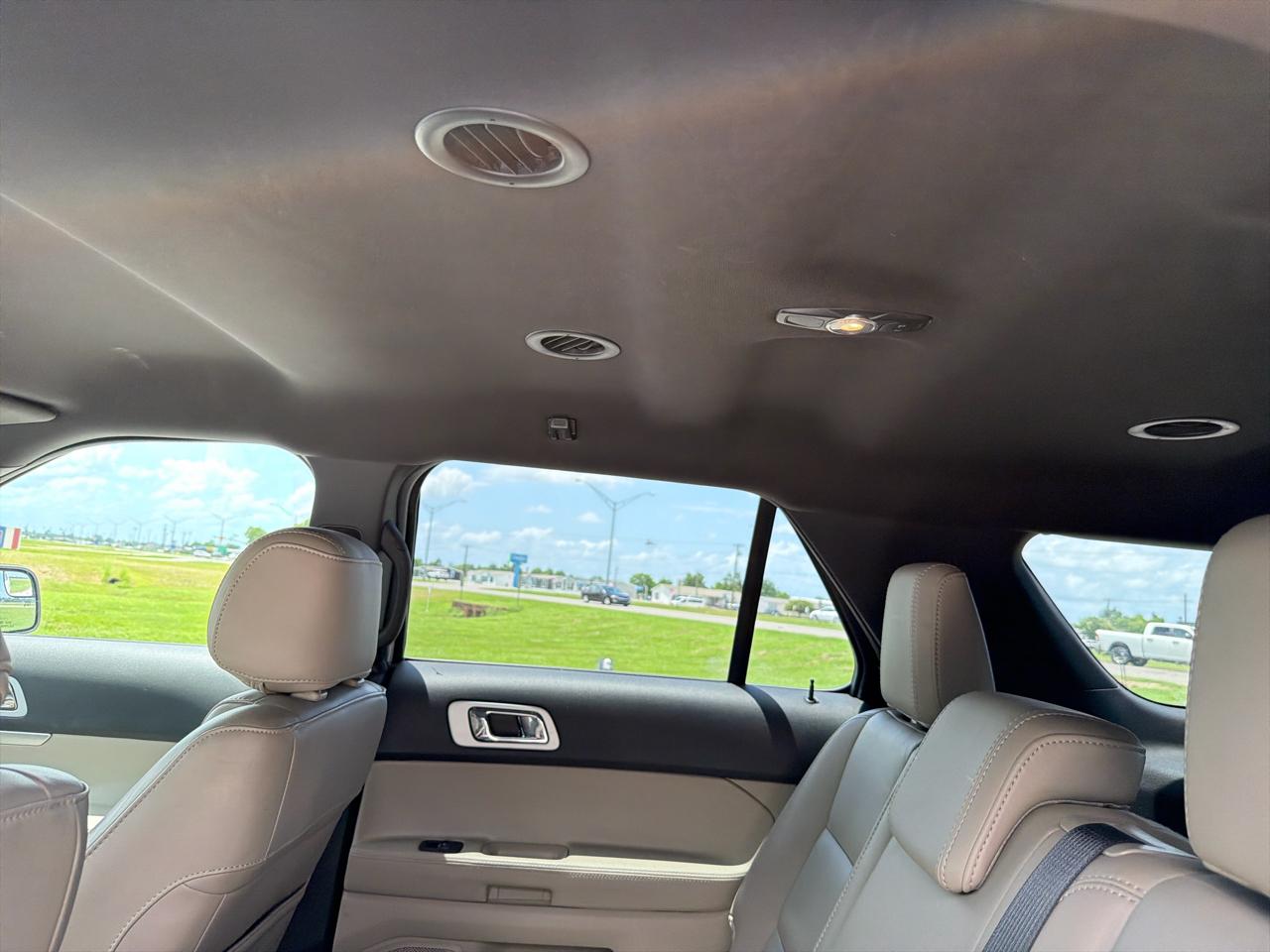 Ford Explorer 2WD 4dr V6 XLT 2012