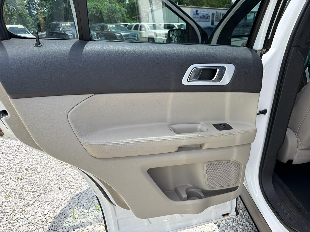 Ford Explorer 2WD 4dr V6 XLT 2012