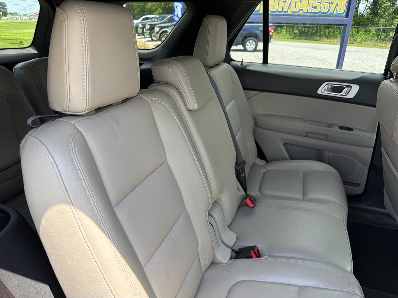 Ford Explorer 2WD 4dr V6 XLT 2012