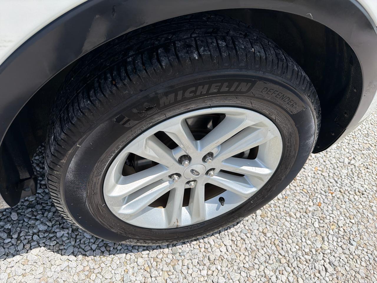 Ford Explorer 2WD 4dr V6 XLT 2012
