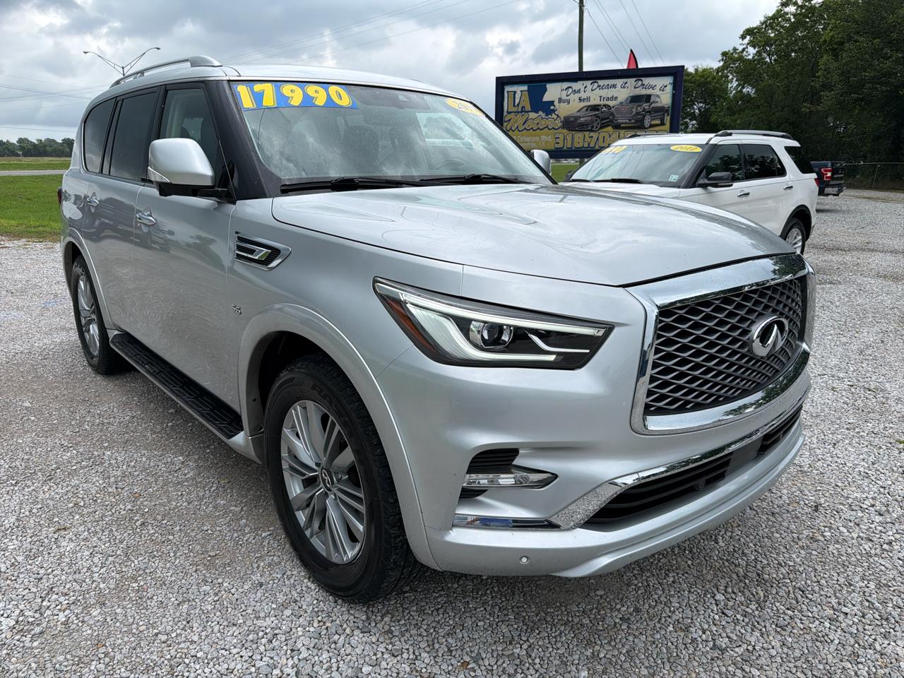 Infiniti QX80 LUXE 2019