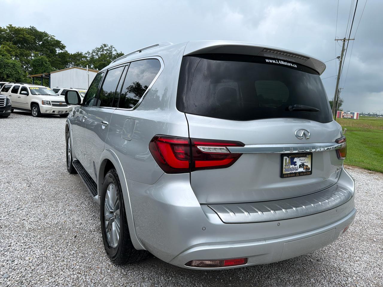 Infiniti QX80 LUXE 2019