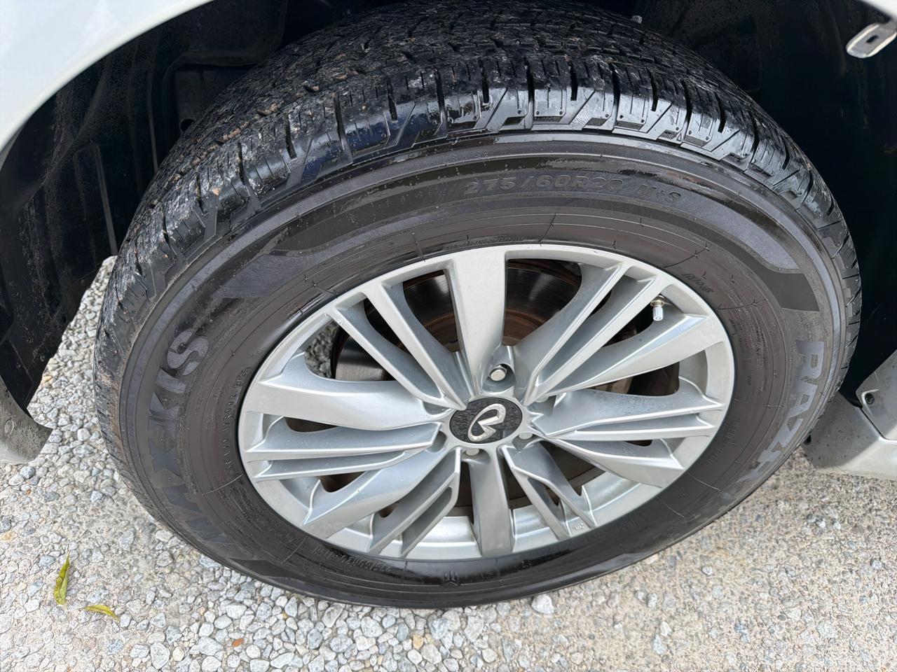 Infiniti QX80 LUXE 2019