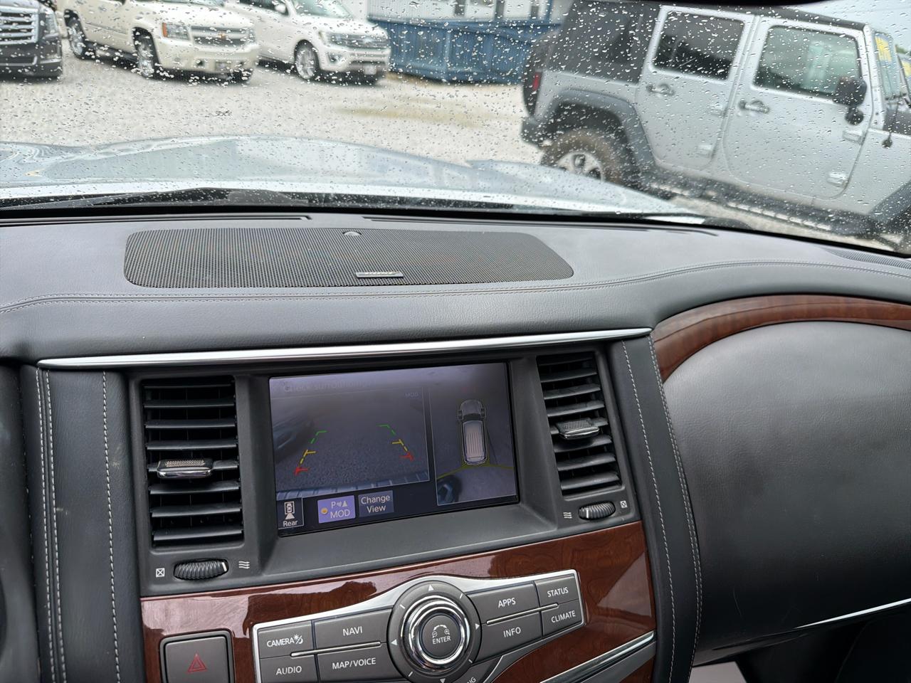 Infiniti QX80 LUXE 2019