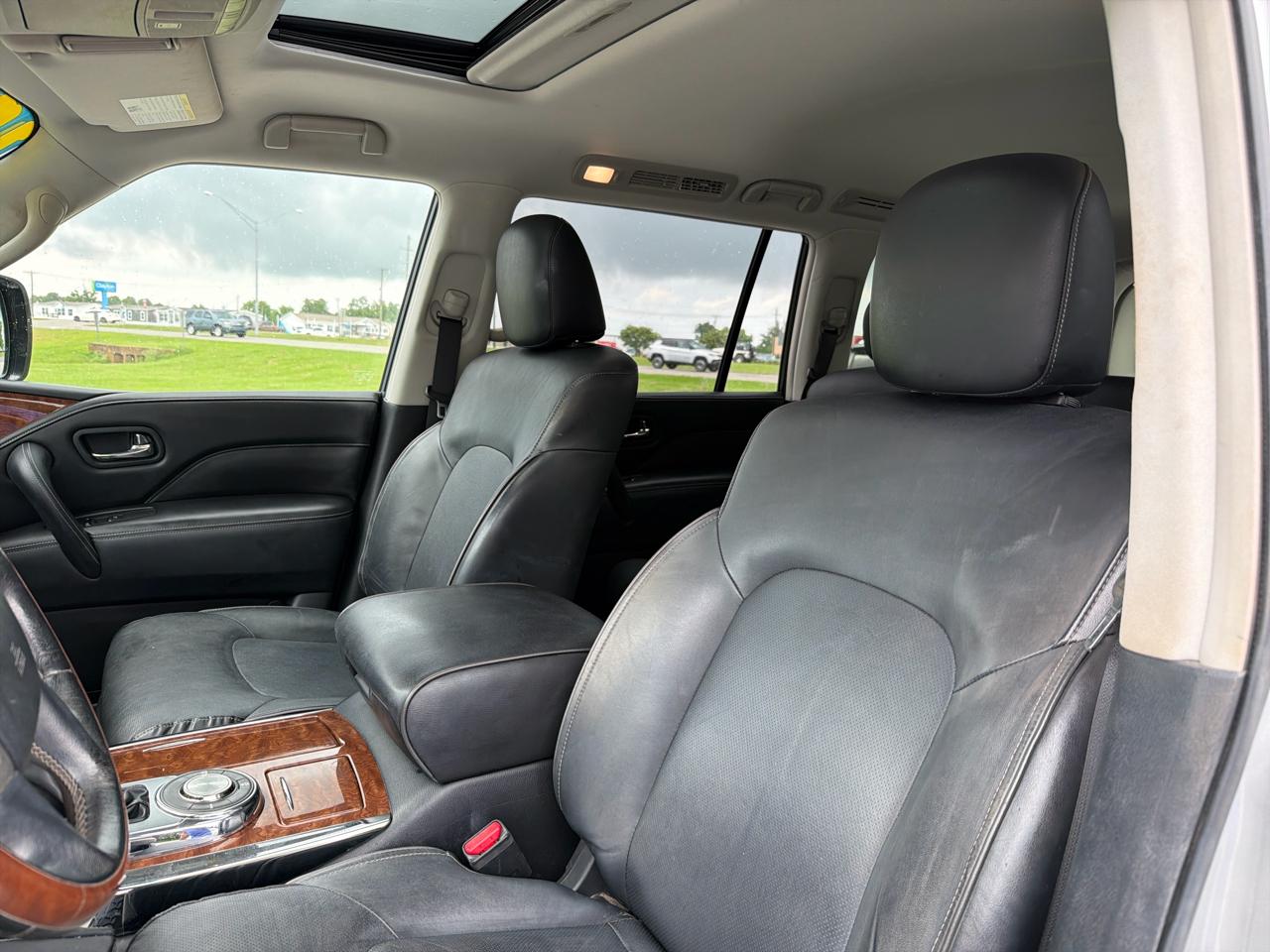 Infiniti QX80 LUXE 2019