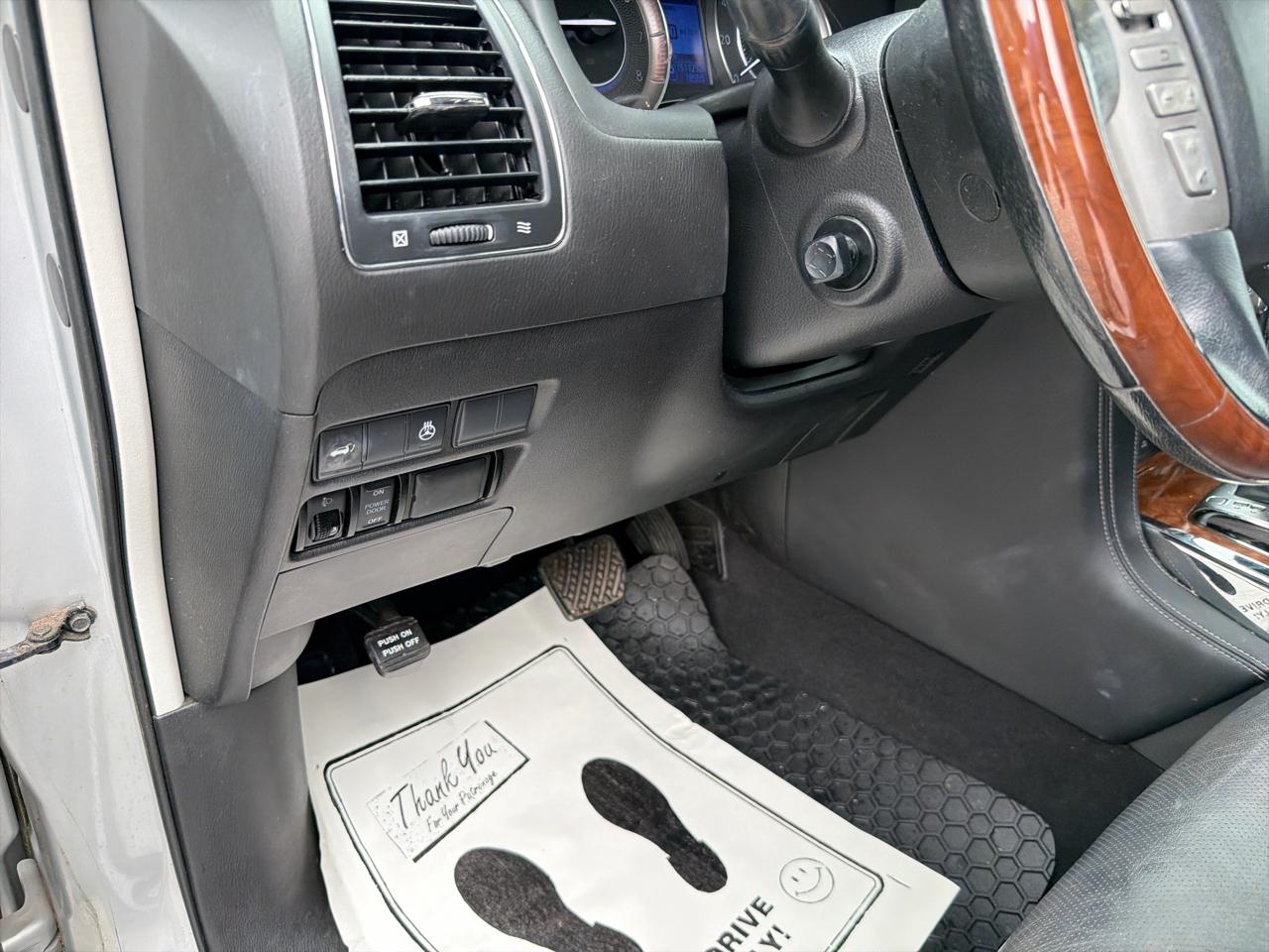 Infiniti QX80 LUXE 2019