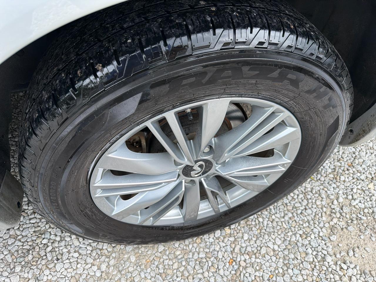 Infiniti QX80 LUXE 2019