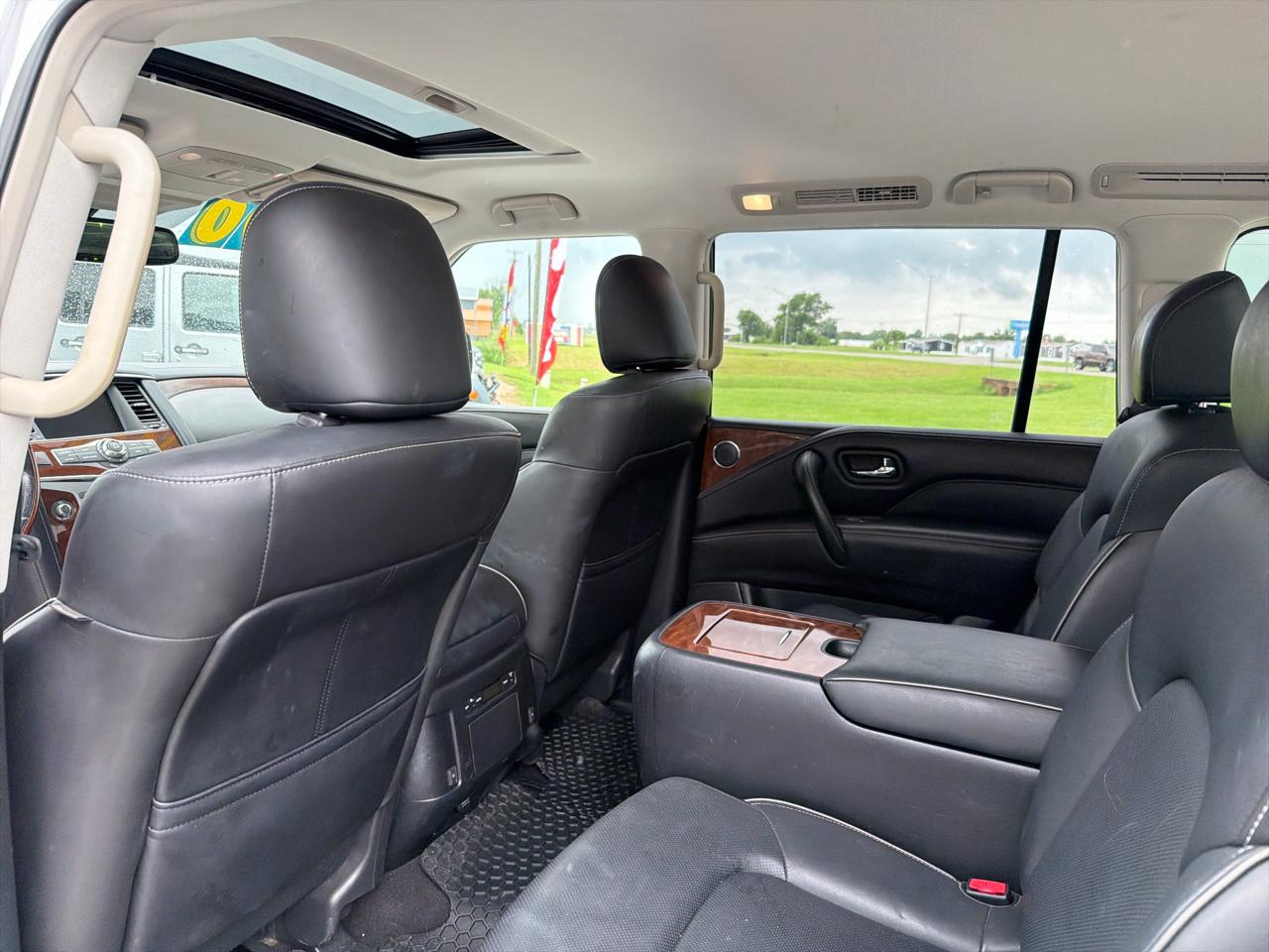 Infiniti QX80 LUXE 2019