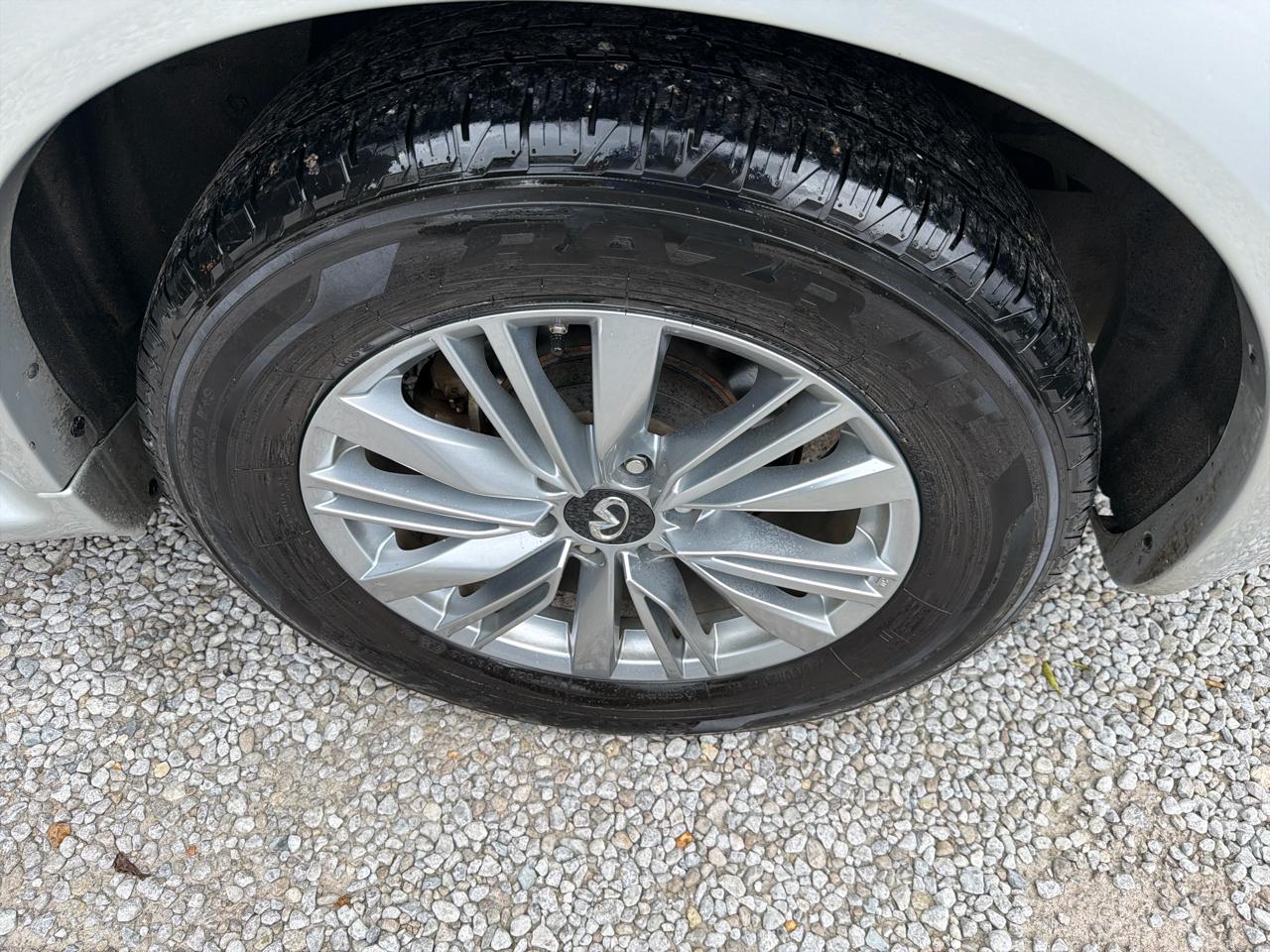 Infiniti QX80 LUXE 2019