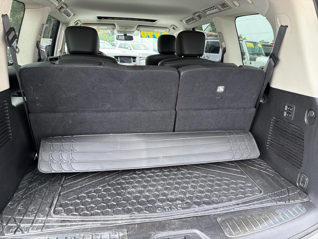Infiniti QX80 LUXE 2019