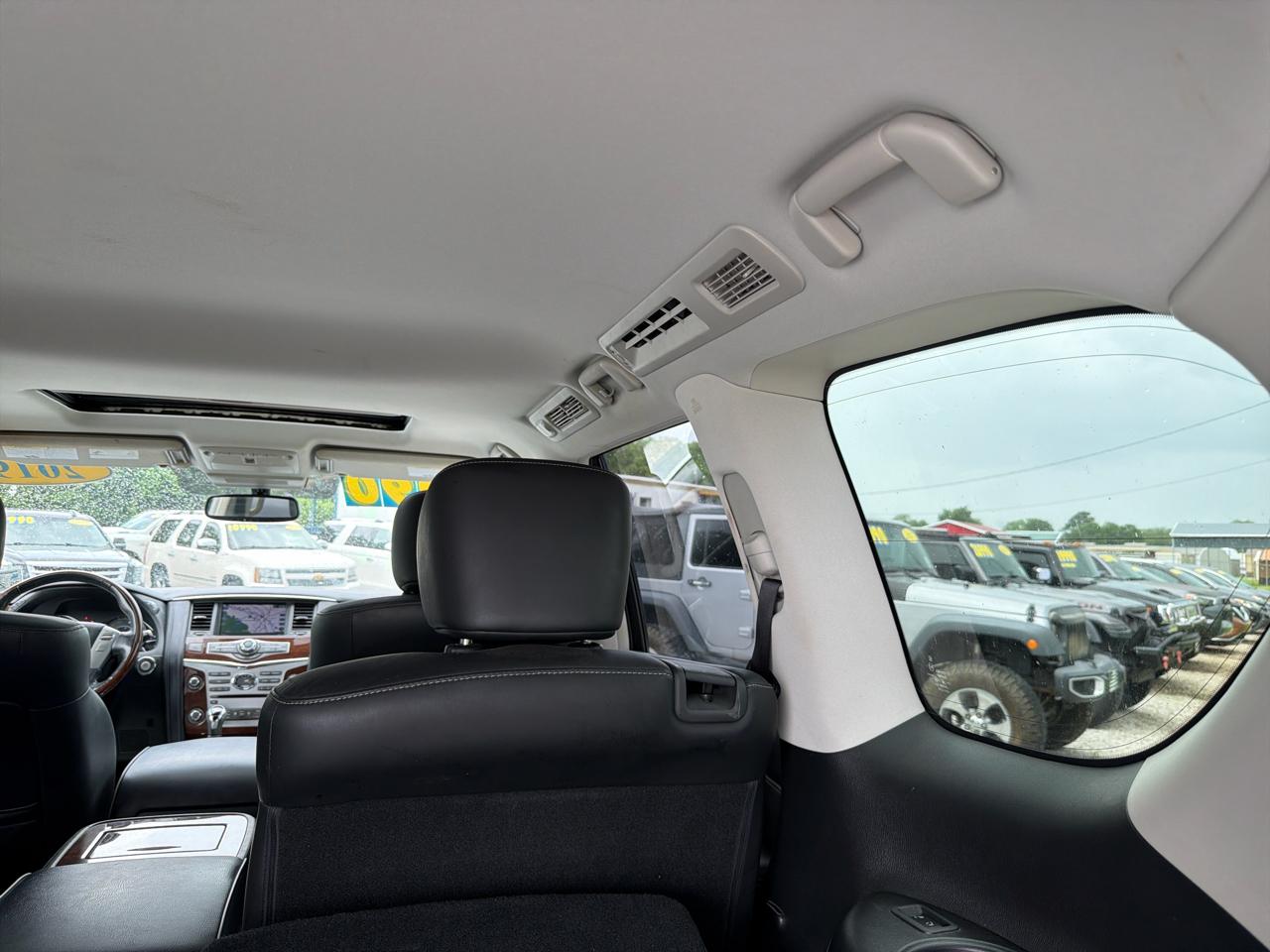 Infiniti QX80 LUXE 2019