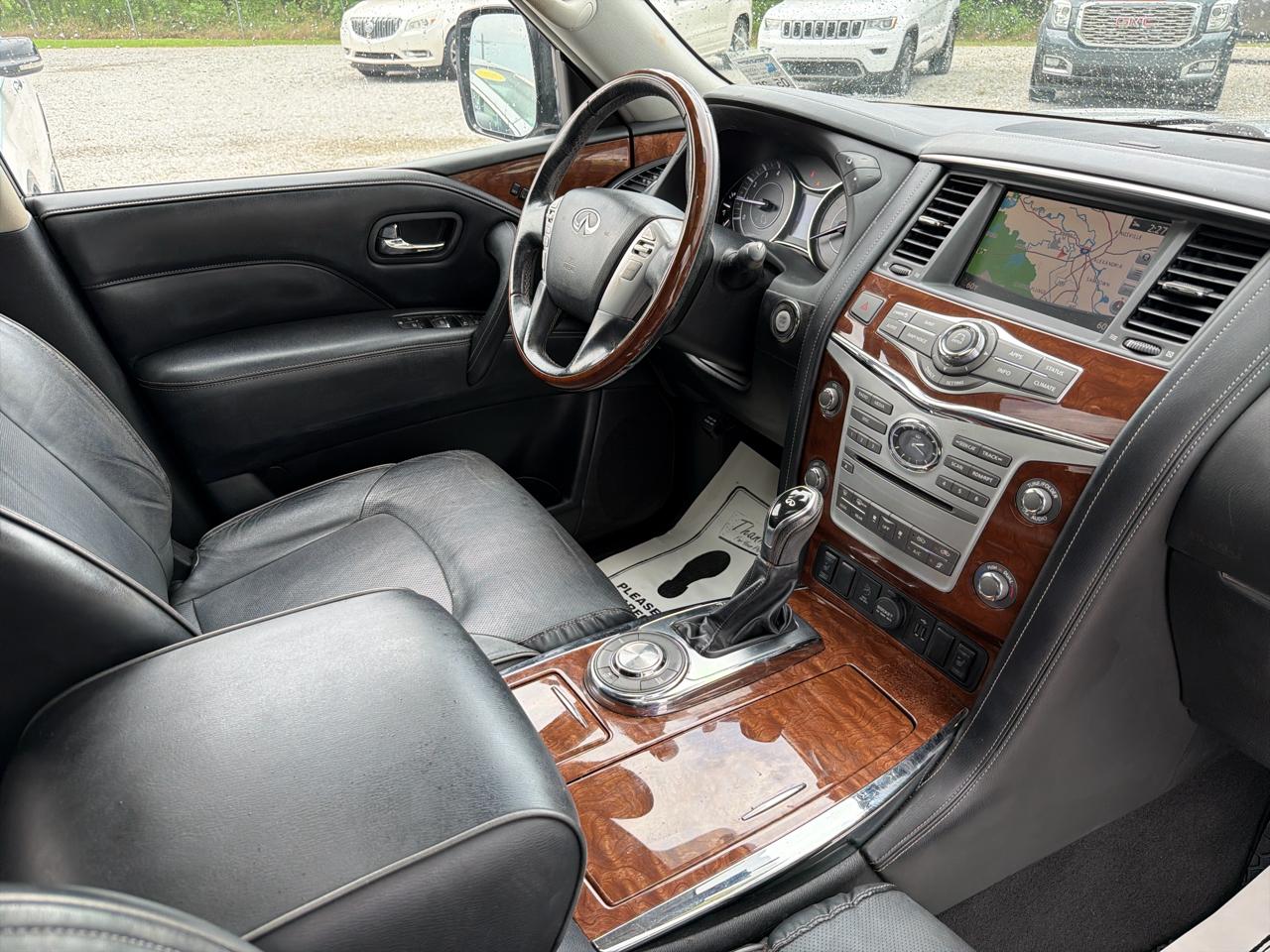 Infiniti QX80 LUXE 2019