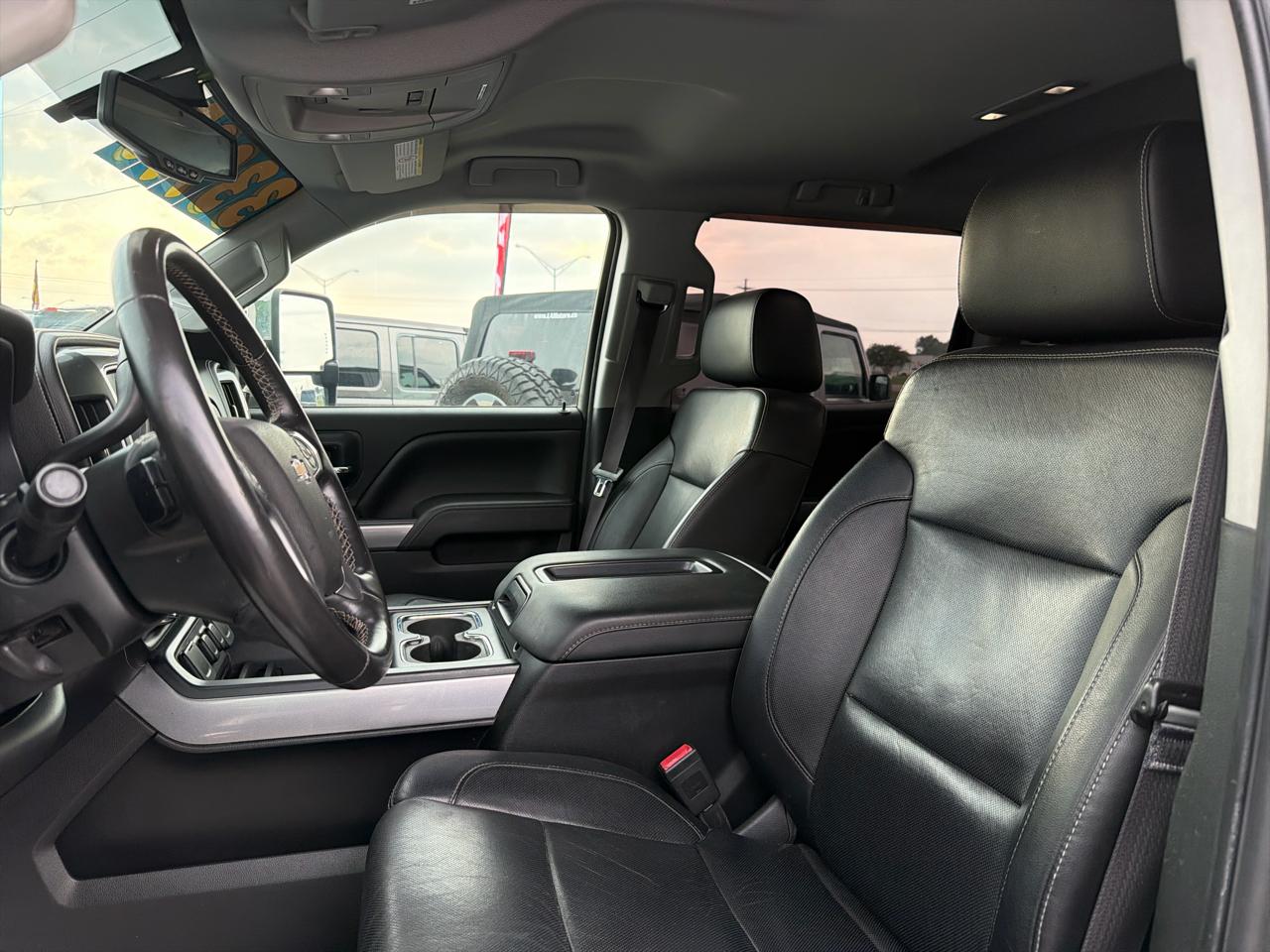 Chevrolet Silverado 2500HD 4WD Crew Cab 172" LTZ 2015