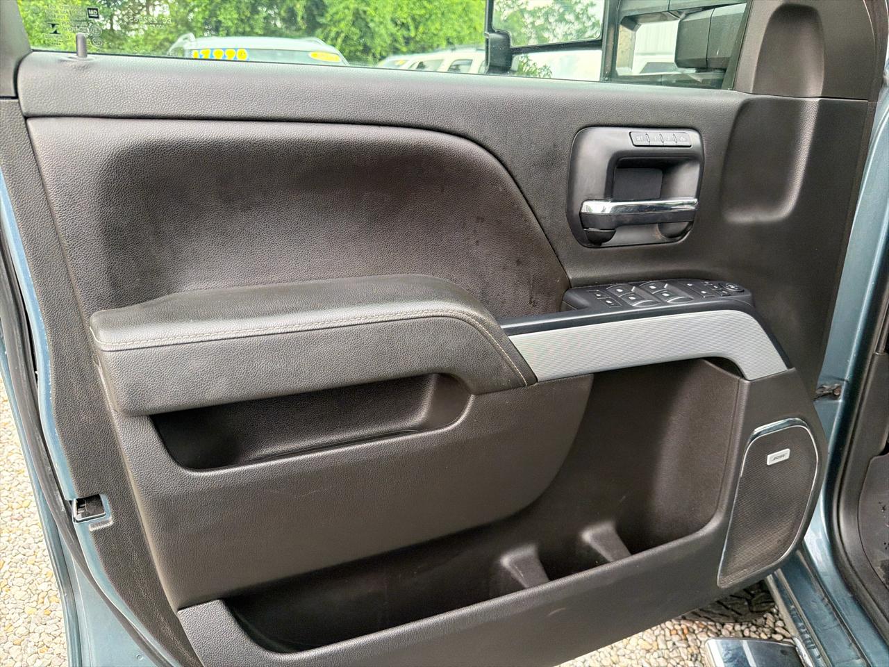 Chevrolet Silverado 2500HD 4WD Crew Cab 172" LTZ 2015